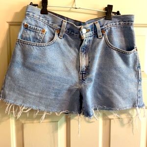 Levi’s cut off juniors size 9 shorts